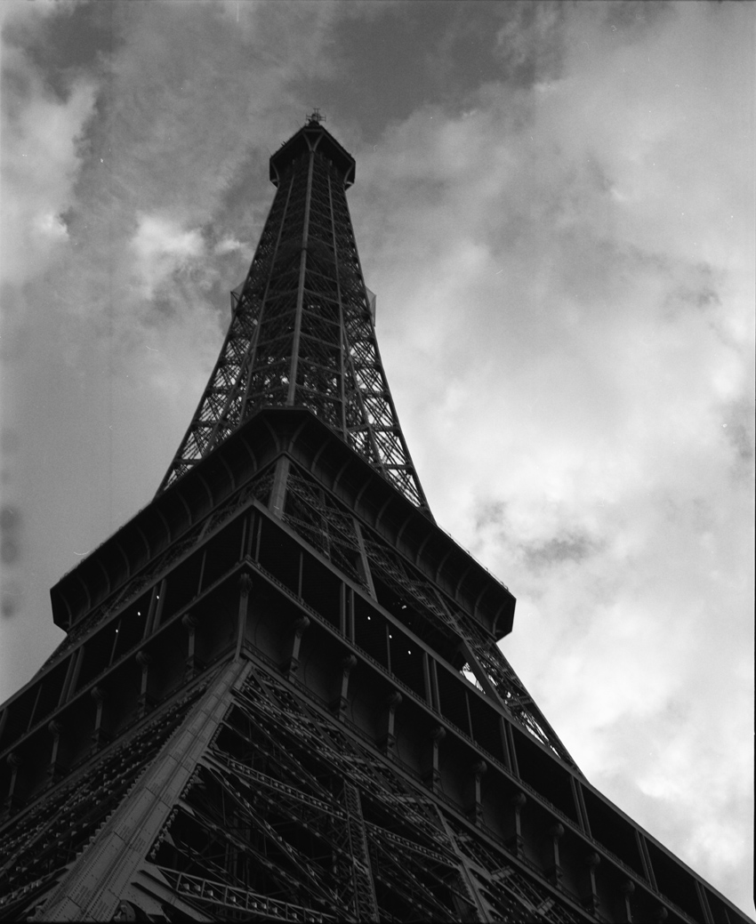 Eiffel Corner