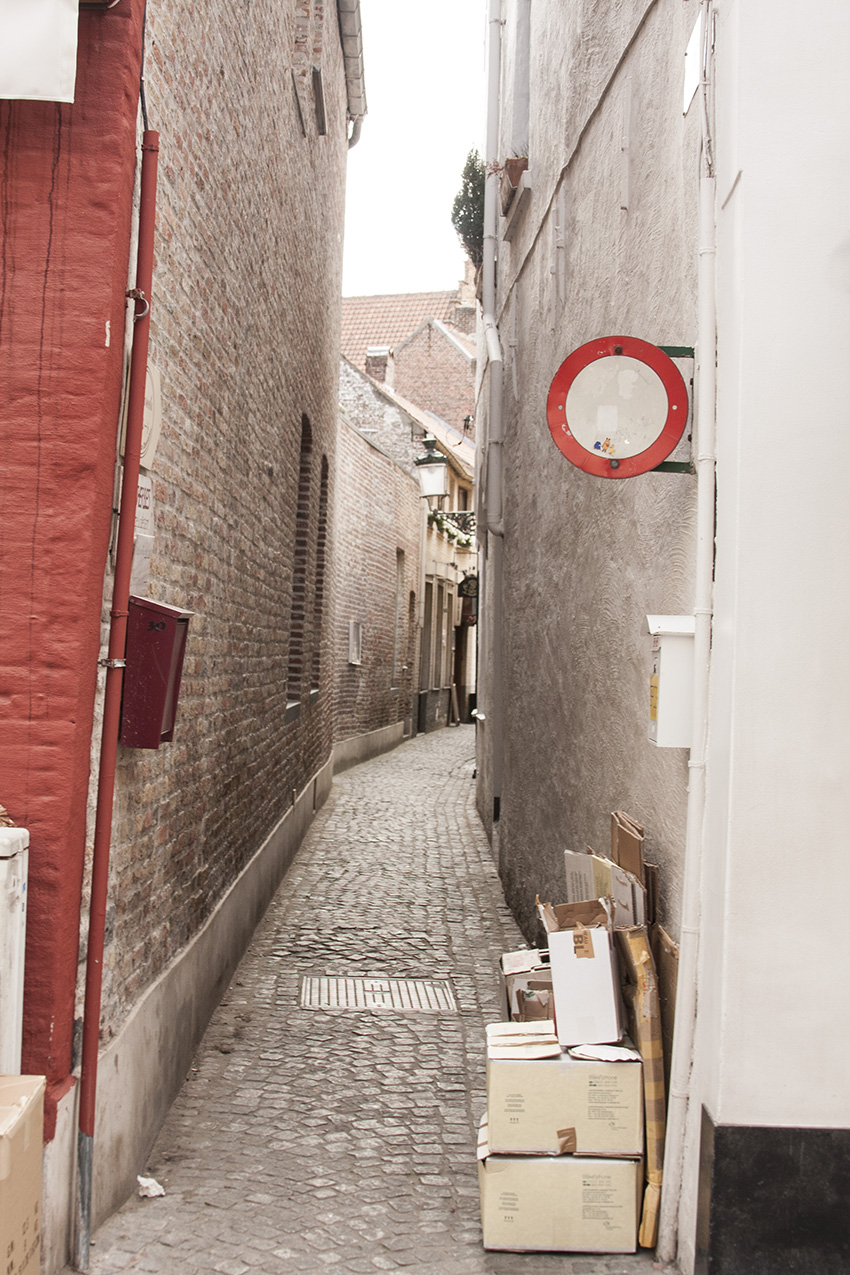 Bruges Alley and Street Sign